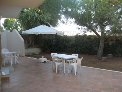 Veranda e giardino al piano terra